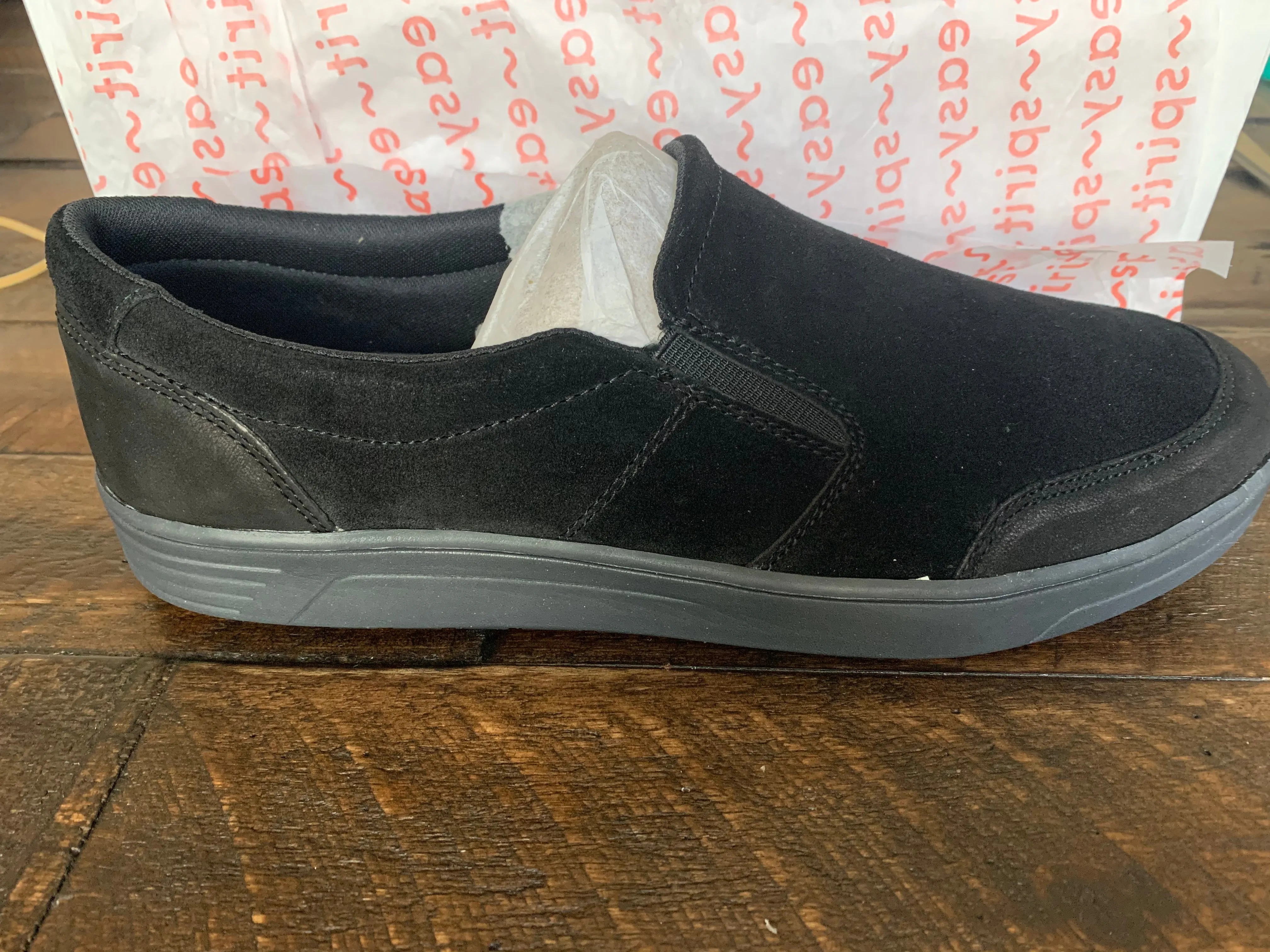 Easy Spirit Women’s Slip-On Sneakers