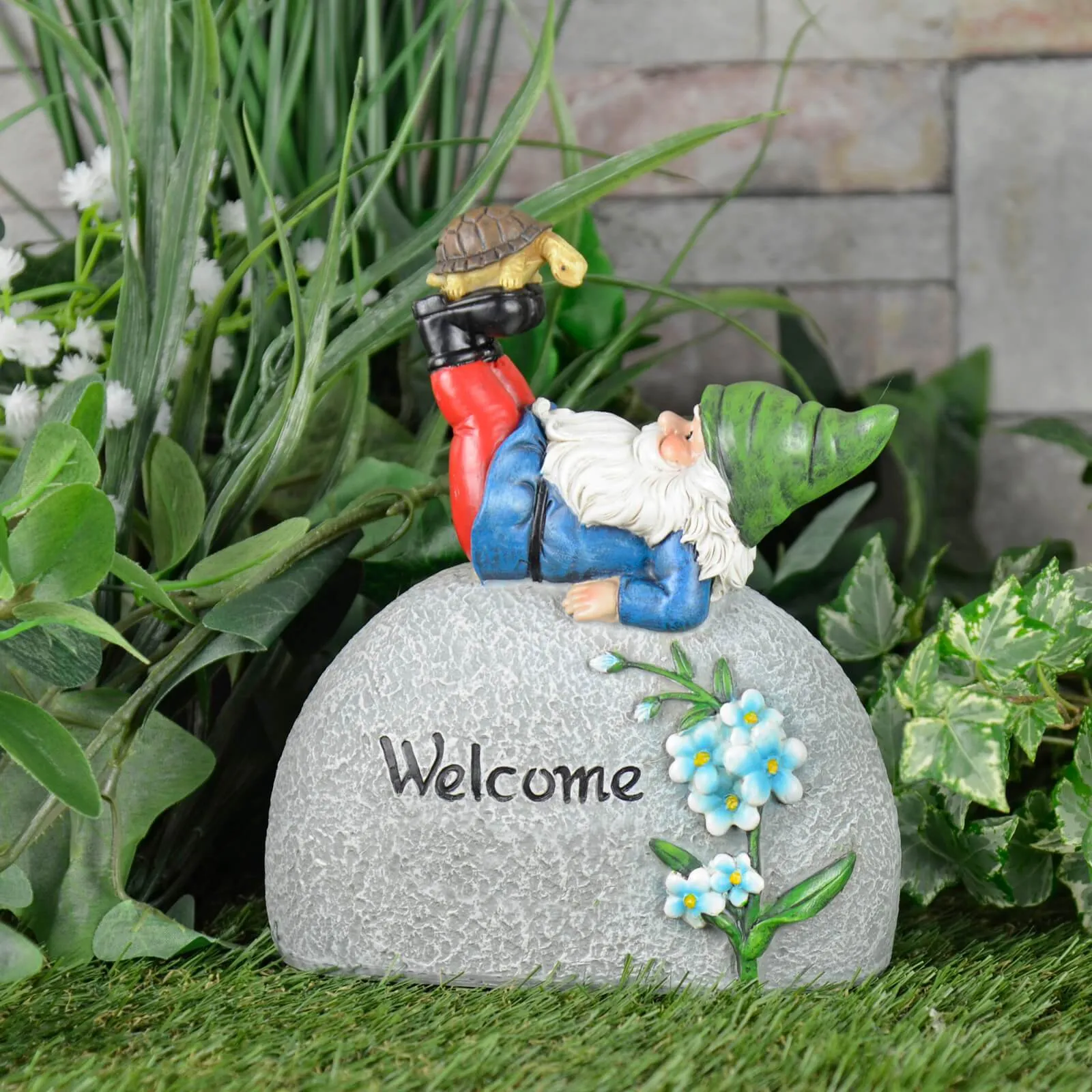 Garden Gnome On Pebble Welcome Ornament Resin Outdoor Decoration