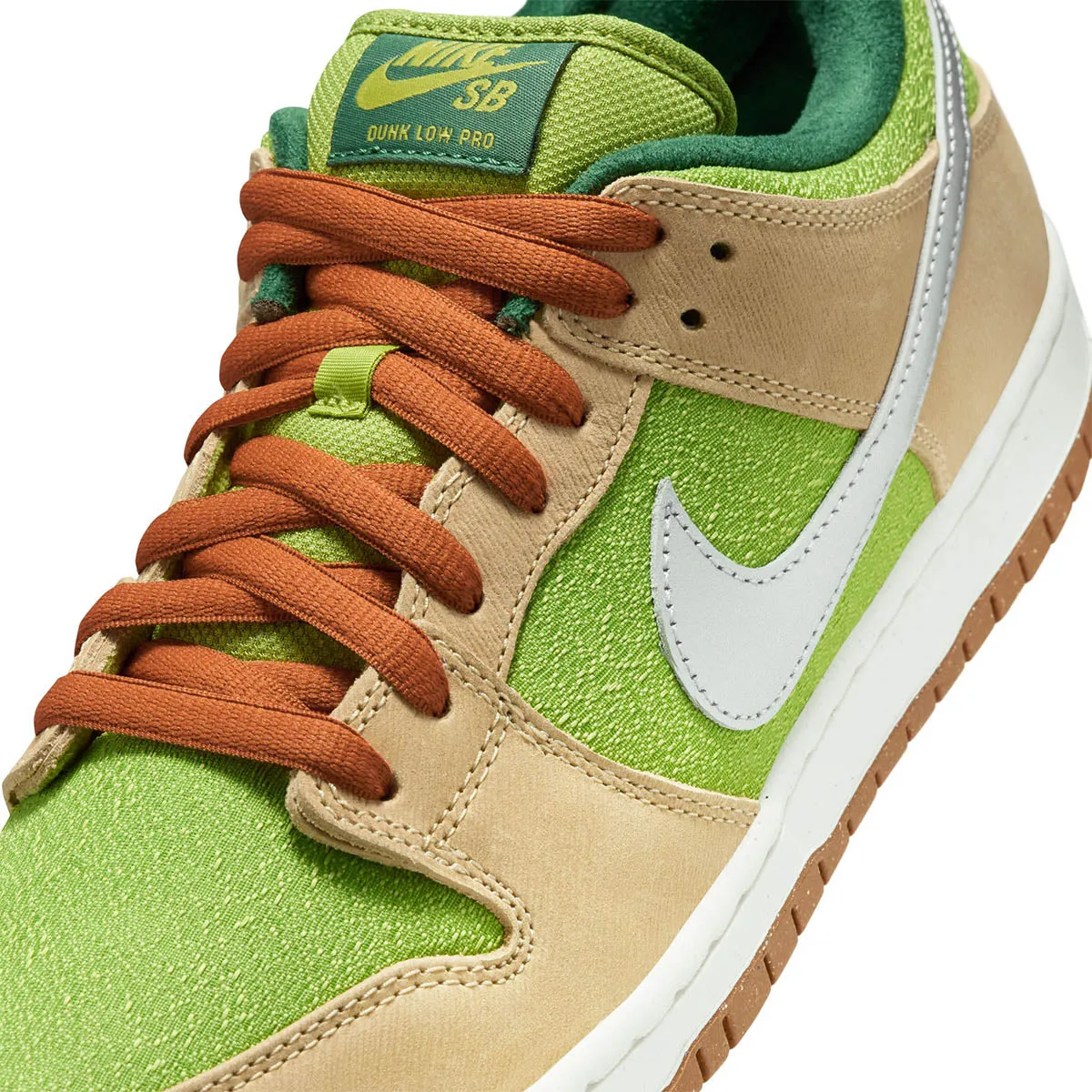 Nike SB - Dunk Low Pro Shoes Escargot