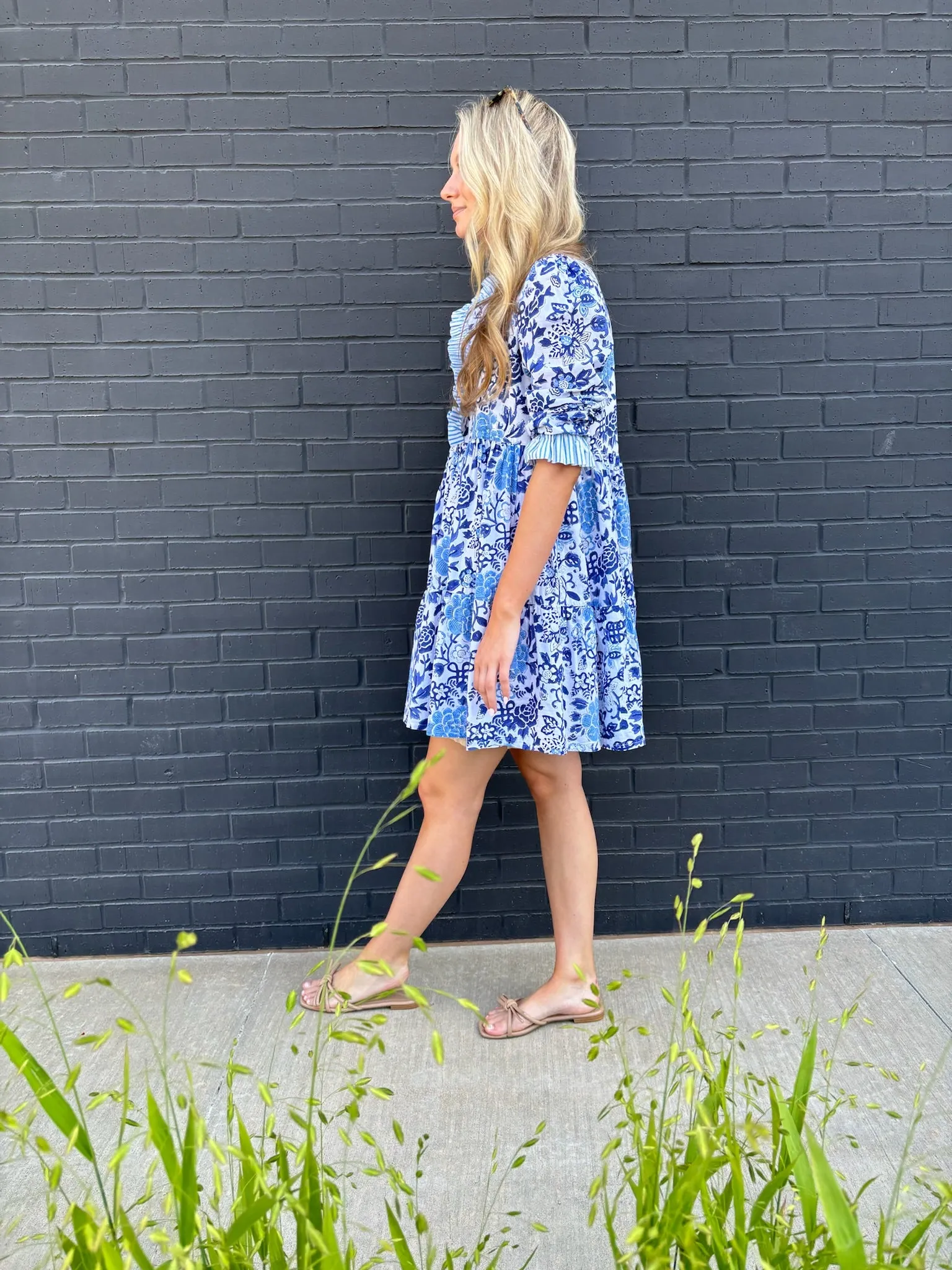 The Anndee short dress in blue and white porcelain block print