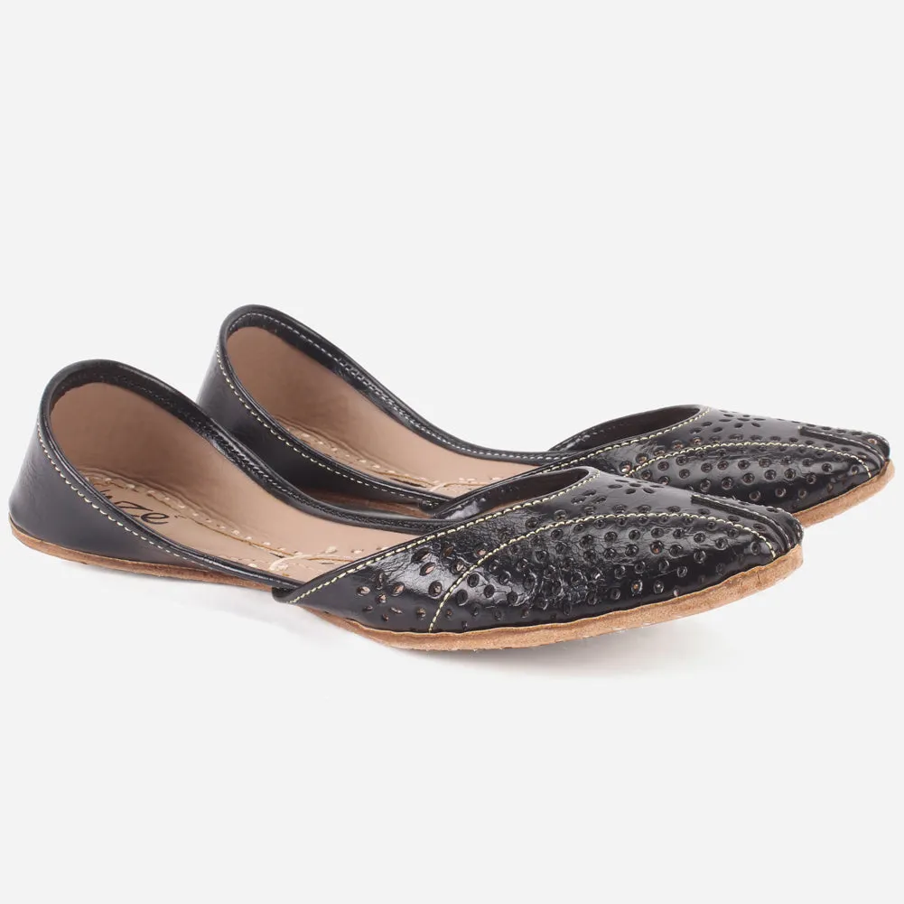 Women "MIA" Plain Flat Khussa